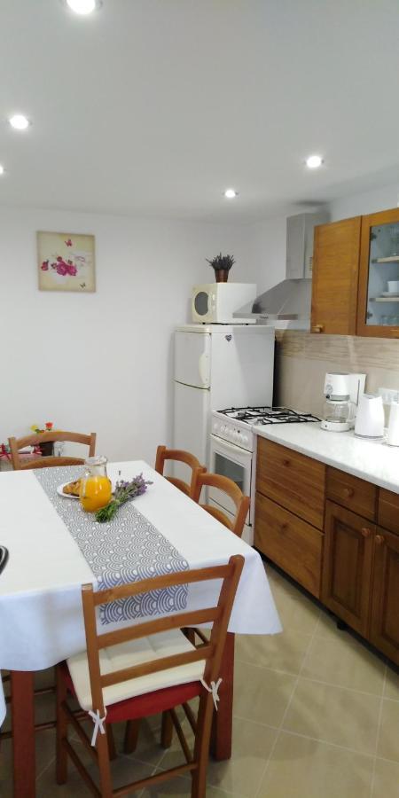 ポレッチCasa Simetiアパートメント エクステリア 写真
