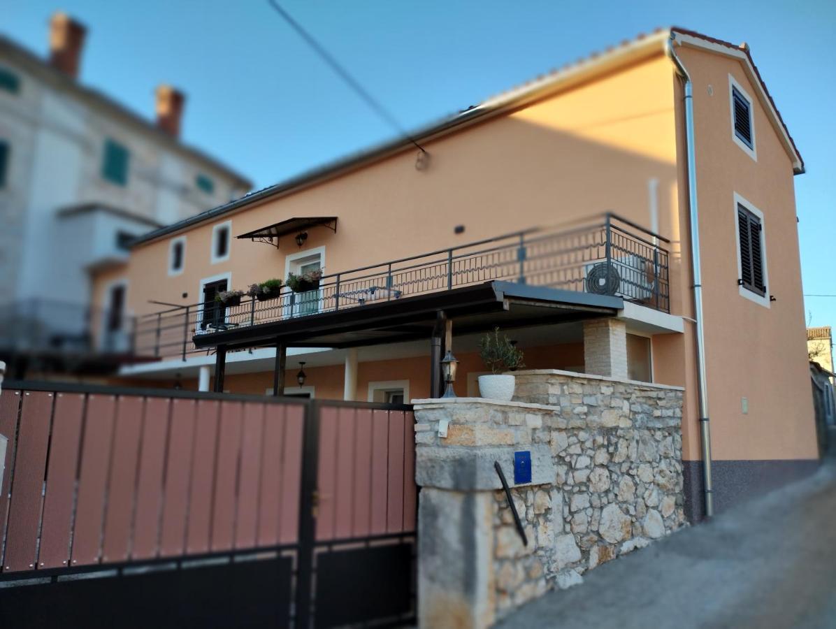 ポレッチCasa Simetiアパートメント エクステリア 写真